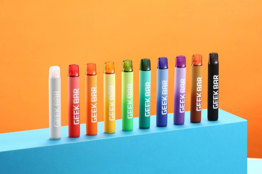 Geek Bar E600 Engangsvape - Eple Fersken: En Smakfull Revolusjon i Norges Vape-Verden i 2025